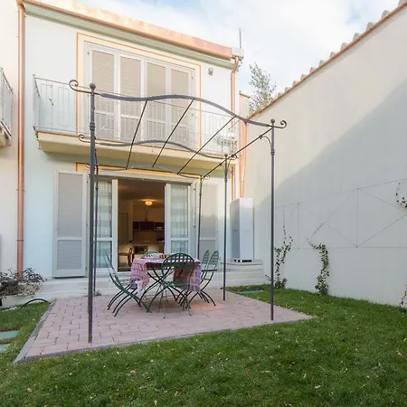 Borgo Guelfo Vii Apartment *